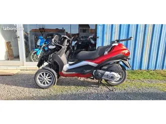 piaggio mp3 400