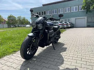 triumph rocket 3 storm r - skladem - sleva 50.000 kč + quickshifter