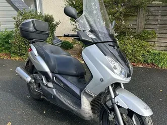 yamaha xmax 125