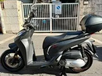 sh 300 i sport nero opaco