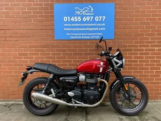 triumph bonneville 900