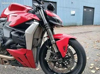 ducati streetfighter v2