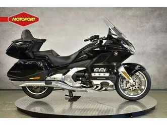 goldwing tour deluxe