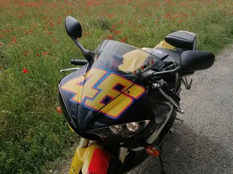 yamaha yzf r6 valentino rossi