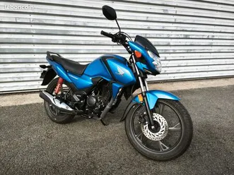 honda 125 cbf de 2024 avec seulement 2400kms - 1ere main