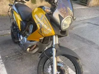 honda transalp giallo