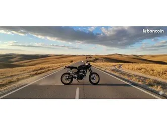 moto bullit hero 125 scrambler noire et or - 4860 km - euro 5 - très bon état