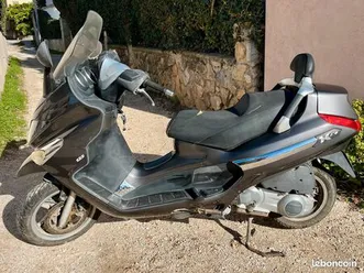 vends scooter 125