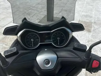 yamaha x-max 300