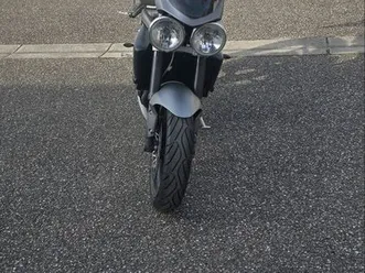 triumph street triple r 675
