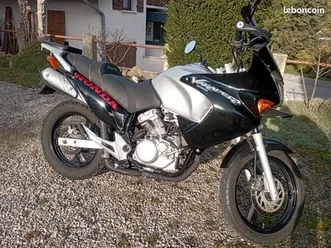 honda varadero 125 équipé