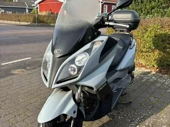 kymco downtown 300i – nyservad, omfattande genomgång, körkla