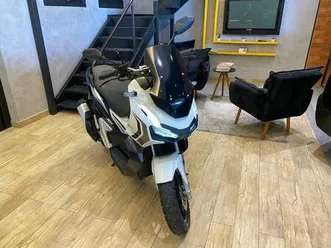 honda honda adv 150 abs