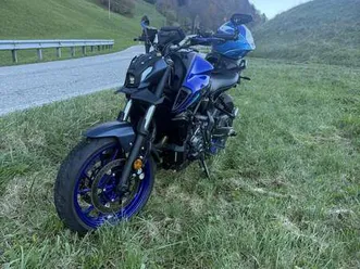 yamaha mt-07 my ’24 abs 35 kw blu/azzurro