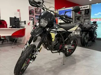 vendo fantic motor xmf 125 motard performance 4t (2021 - 22) usata a sarzana (codice 9881254) - moto.it