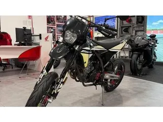 vendo fantic motor xmf 125 motard performance 4t (2021 - 22) usata a sarzana (codice 9881254) - moto.it