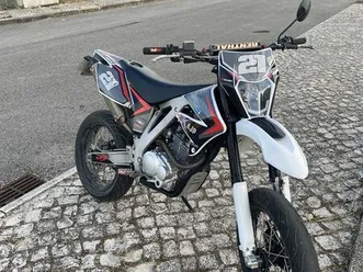 ajp pr3 supermotard full extras caldas da rainha - nossa senhora do pópulo, coto e são gregório