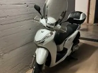 honda sh 300 abs bianco