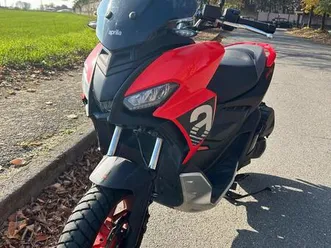 vendo aprilia sr gt 125 sport abs (2022 - 24) usata a beinasco (codice 9880712) - moto.it
