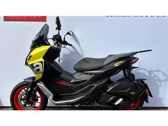 vendo aprilia sr gt 200 sport (2022 - 24) usata a olgiate comasco (codice 9880587) - moto.it