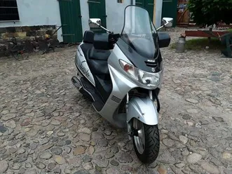 suzuki burgman 250