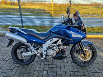 suzuki dl 1000 v-strom + helm