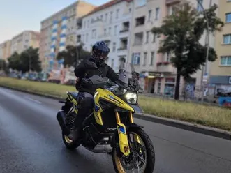 suzuki v strom 1050 de *neuwertig*