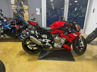 2022 bmw s 1000 r