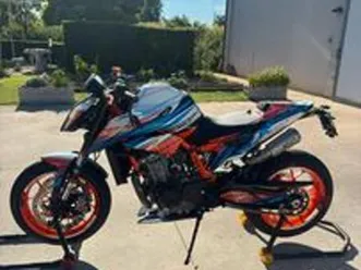 ktm duke 890 r