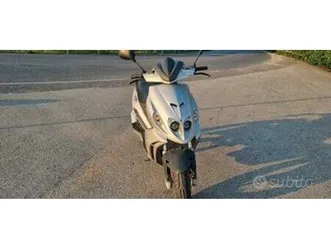 malaguti phantom f12 r