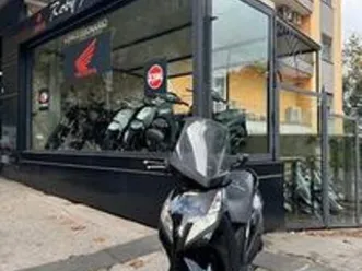 peugeot geopolis 300 rs