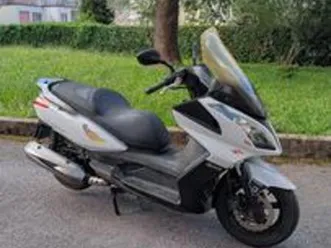 scooter kymco downtown 300i - 2010