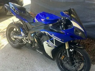 yamaha r1