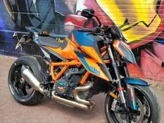 ktm 1290 superduke r etat neuf faible km