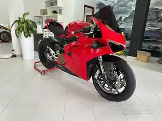 ducati panigale v4