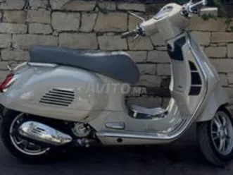 vespa 300 gts