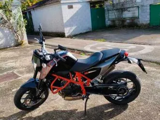 ktm - duke 690