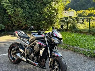 street triple rs 765 - triumph