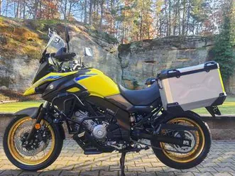 suzuki dl 650 v-strom xt abs - super stav + výbava