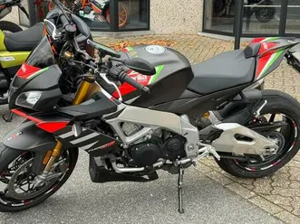 ② aprilia tuono factory, 1100 v4 état neuf. 3000 km