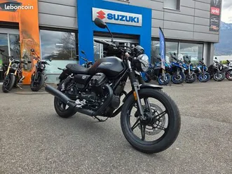 ◊ destockage - moto guzzi v7 stone - immat 12/2024 - pas roule - 1 km - 8399 euros