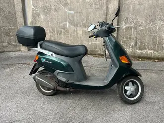 piaggio skr 125