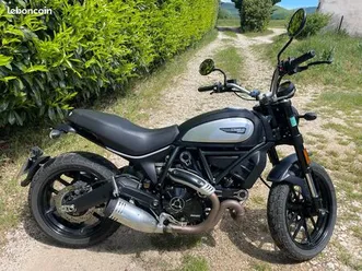 vend ducati scrambler 800
