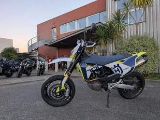 husqvarna 701 supermoto 2023 701 cm3 | moto super motard | 5 488 km | blanc | 64600 anglet