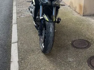triumph street triple rs