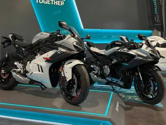 cf 675 sr-r cf moto disponible immediatement