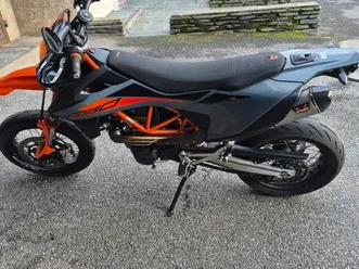 ktm 690 smc r – 2022 – 15 000 km – très bon état