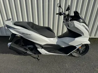 honda pcx 125 2022 125 cm3 | scooter | 195 km | blanc | 41000 blois