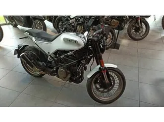 husqvarna 401 vitpilen 2023 373 cm3 | moto roadster | 4 234 km | blanc | 64600 anglet