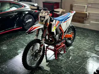 ② ktm 250 cc sixdays tpi 2022